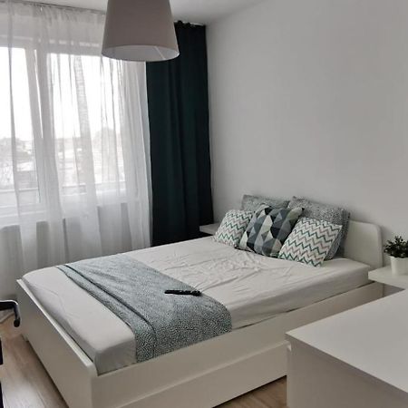 Cellini Apartman Bukarest Kültér fotó