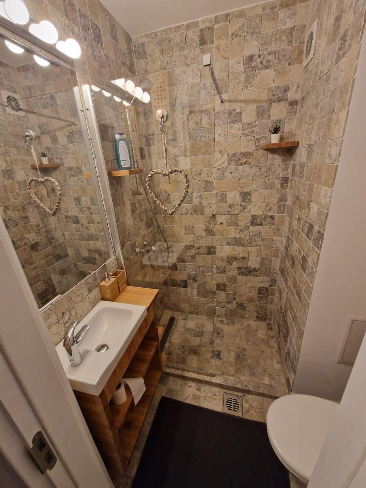 Cellini Apartman Bukarest Kültér fotó