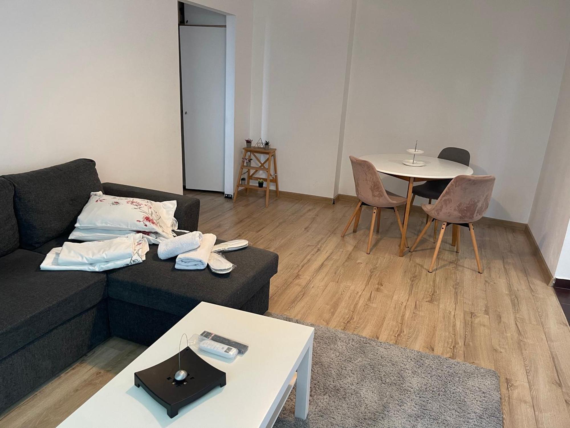 Cellini Apartman Bukarest Kültér fotó