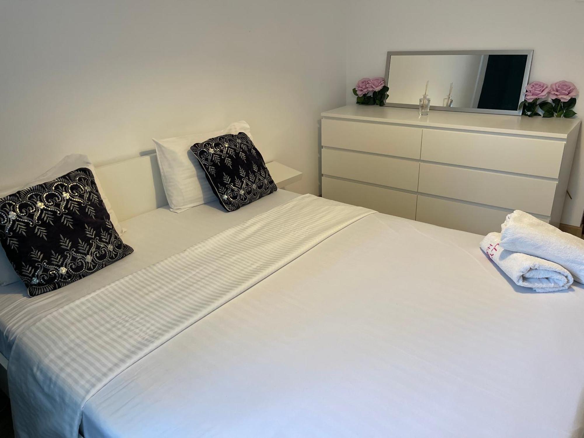 Cellini Apartman Bukarest Kültér fotó